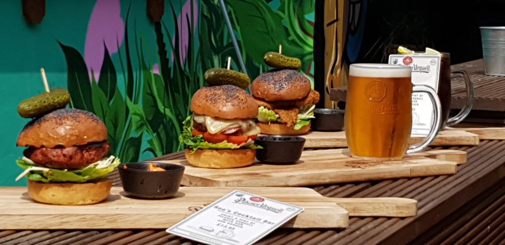 Roo's Cocktail Bar and Grill tweet media