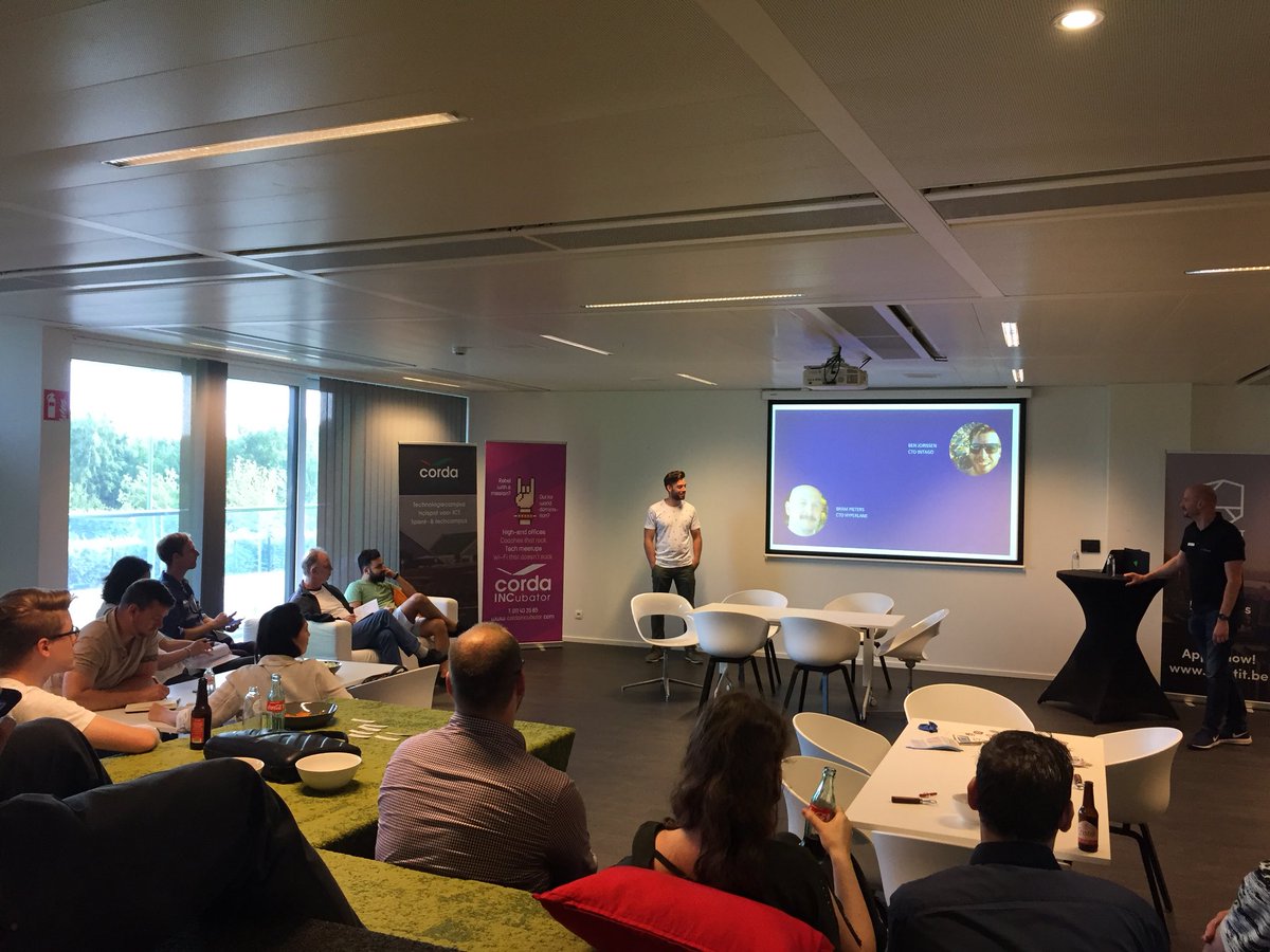 “Old school vs new school development with DTAP, Git &amp; CI/CD.” On stage at the WordPress Hasselt meetup! #wordpress