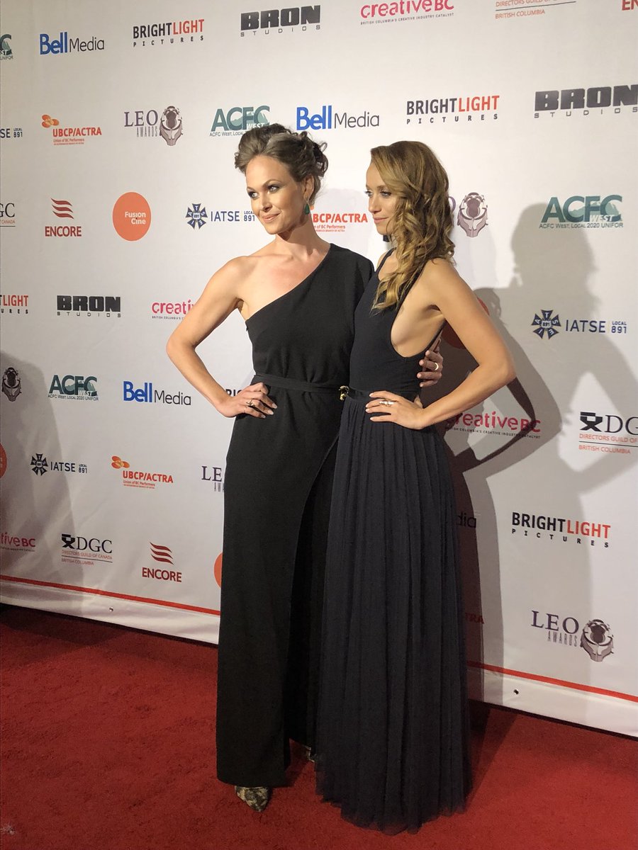ThePaulaElle's tweet photo. Best first #redcarpet experience with this #womaninfilm @Lucieguest #bestdateever #letsnottalkaboutsyria #leoawards18 @leoawards #bestactressnomination https://t.co/VbqwsRg5jx