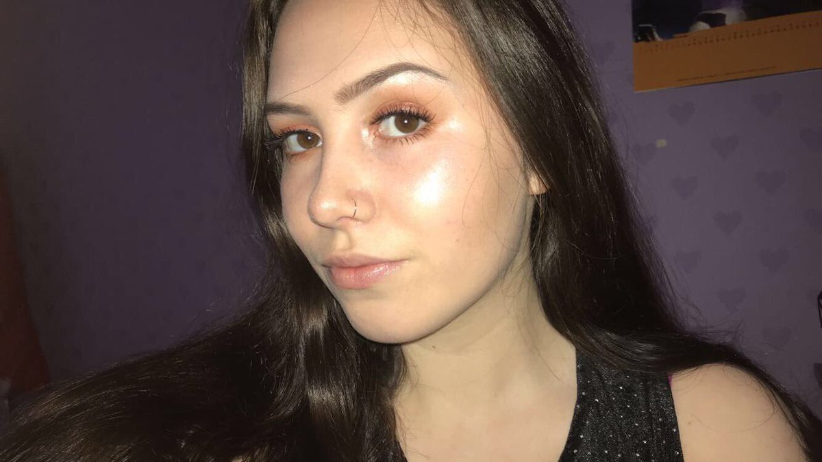 heavenlyenergy's tweet image. happy day of tues 
-
remember to spread love and positivity ♡ 
-
#TuesdaySelfie @EthanDolan @GraysonDolan