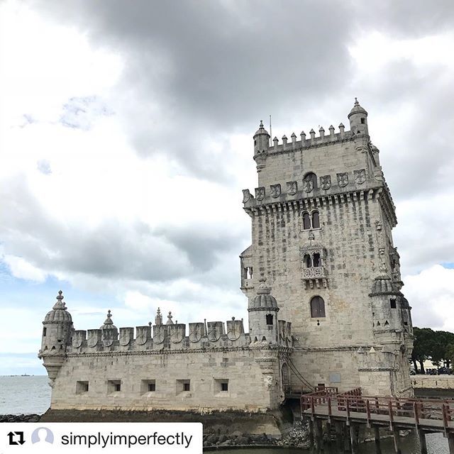 MarianaBlackArt's tweet photo. Tower of Belem, Lisbon.
.
#lisbon #portugal #towerofbelem #floatinglemons #takingabreak https://t.co/2j5svlCZeQ https://t.co/TEuuyd5oE3