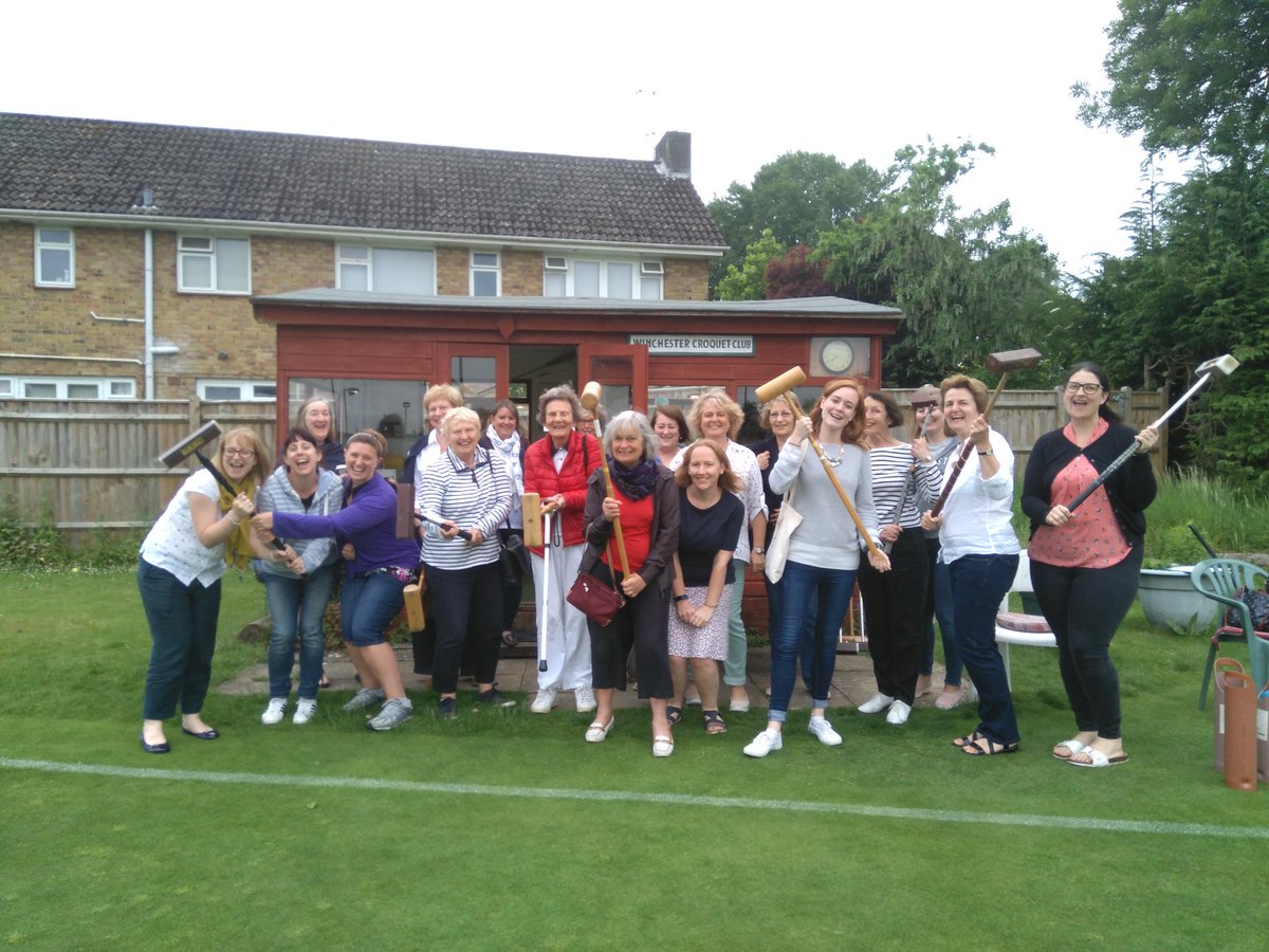 Winchester_LC's tweet photo. The annual Circle Vs Tangent croquet match. #continuingfriendship https://t.co/jstrRAkxOy