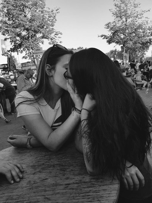 Watch girls on girls's leaked NSFW photo on TwXstars