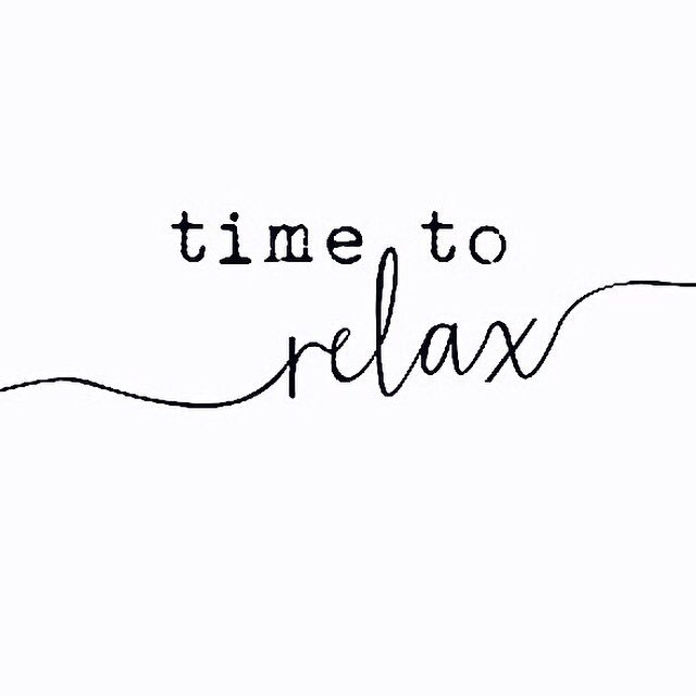 OnTheGoGlow's tweet photo. Mondays aren’t always about the “hustle”. Sometimes they’re about taking care of ourselves and indulging in those little moments that make us happy! So chill out, babe. Put your feet up and get a spray tan. You deserve it. 😘✨ | #onthegoglow https://t.co/p8O28qvwTF