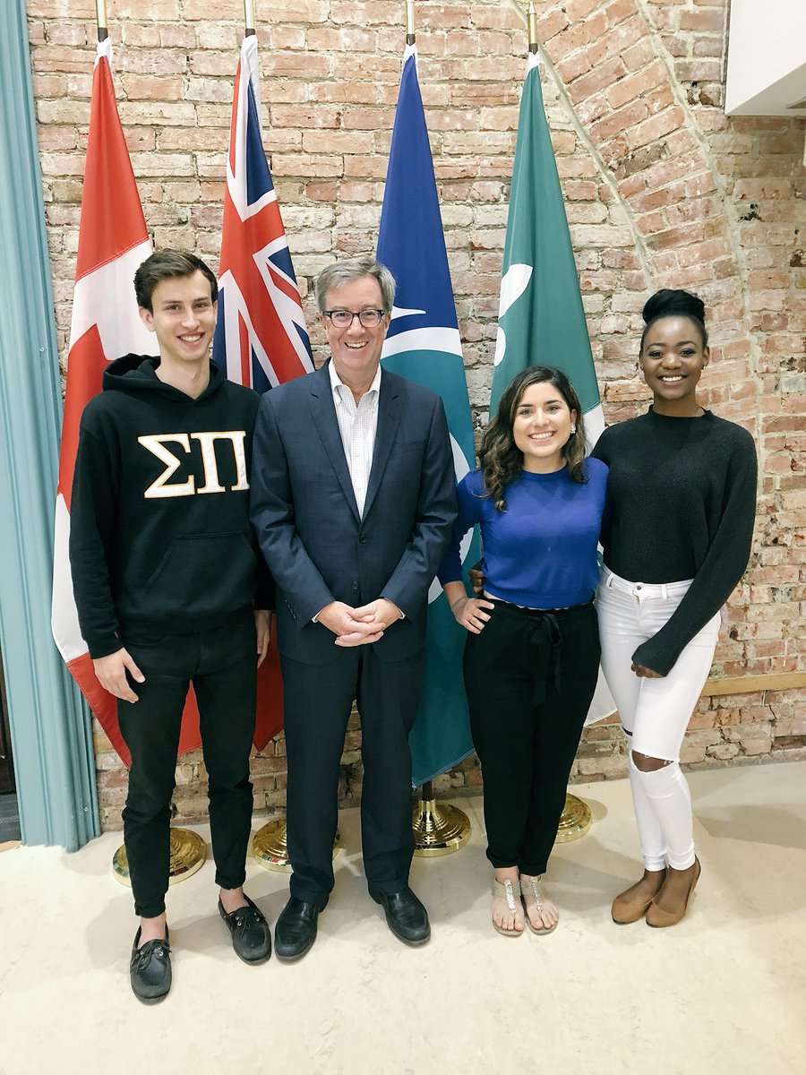 RRRA_CU's tweet photo. Thanks @JimWatsonOttawa for hosting #RRRA to brainstorm the growth and advancement of our community! https://t.co/uT0UyW7N0c