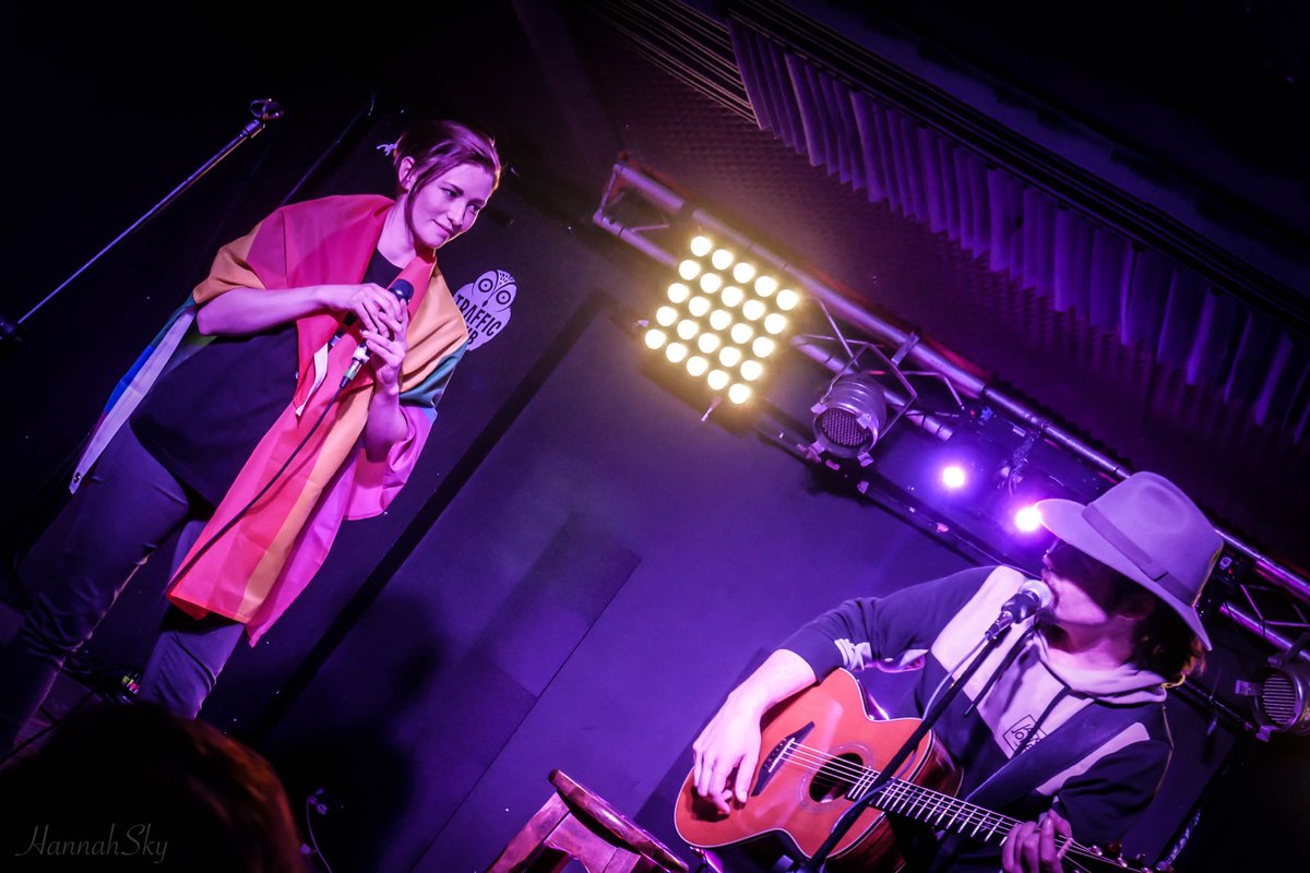 HannahSky's tweet photo. @eastofeli @chy_leigh #eoeXtour #eoeXtourEurope https://t.co/kG2gRkDohU