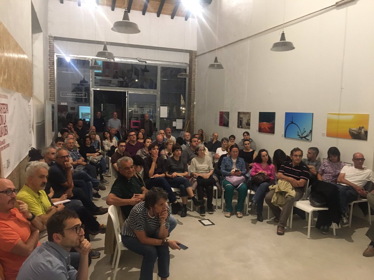 Laboratorio di quartiere a Ospizio a <a href="/LaPolveriera_RE/">La Polveriera</a>: tante persone per raccontare criticità e potenziali soluzioni. #siamoQUA