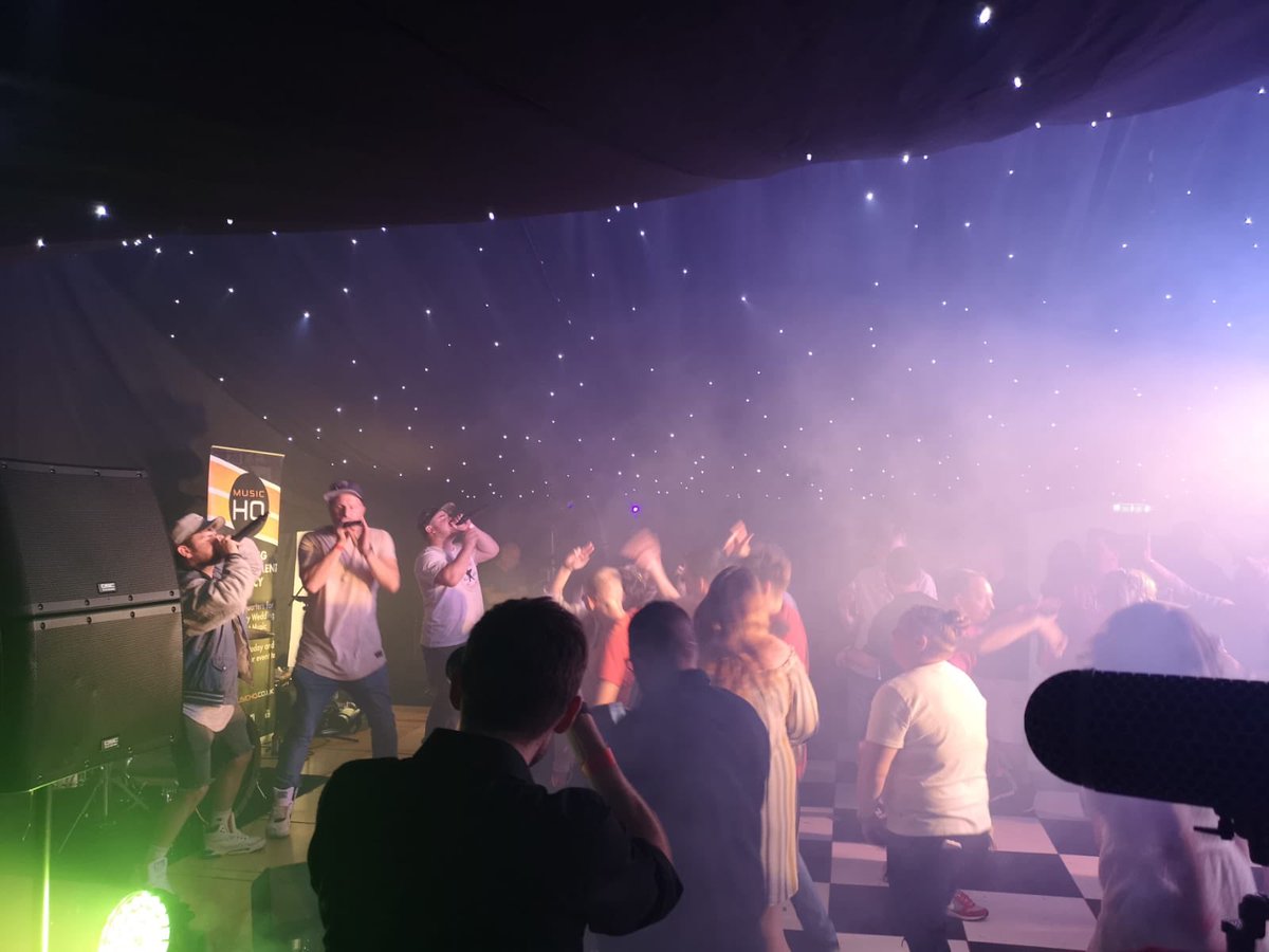 HybridAVuk's tweet photo. #Ebfest one of last weekends summer party’s #lighting #sound #production https://t.co/yZTGcurvIf