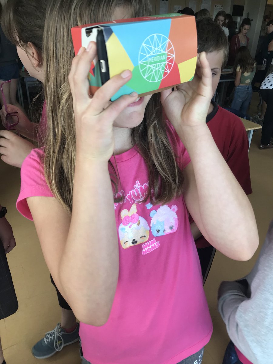 scott_classroom's tweet photo. We loved trying out the #VirtualReality viewers at the Grade 8 #GeographyFair today! The @cospaces_edu communities were incredible! #LoveMyHaltonSchool https://t.co/1MbnDtbZMd