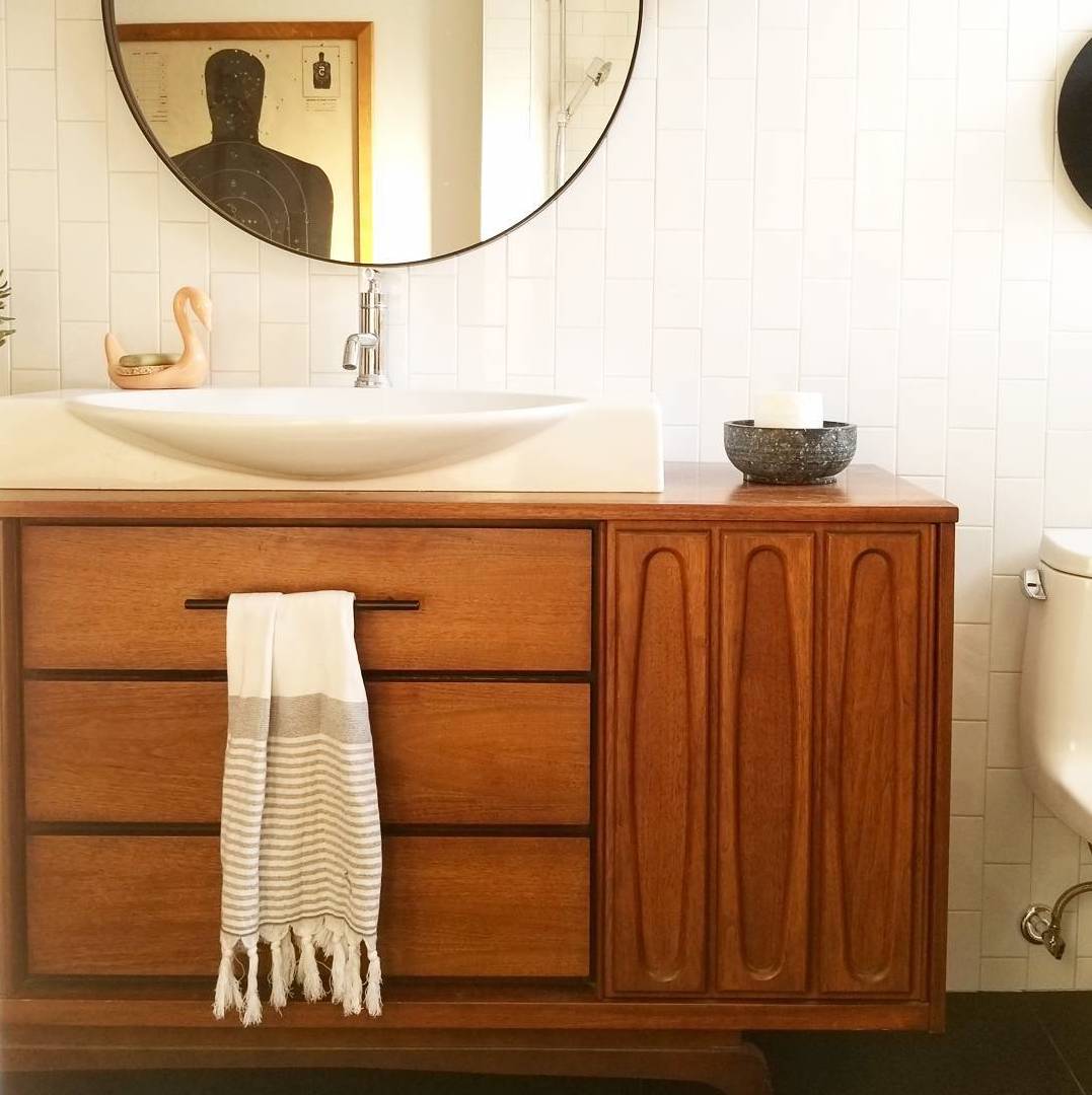 Kijiji Quebec On Twitter De La Salle De Bain Au Salon Chaque Piece De La Maison De Charcoalandteak Est Une Merveille Decoree Avec Kijiji Trouvaillekijiji Https T Co 3qjhlj0ogr