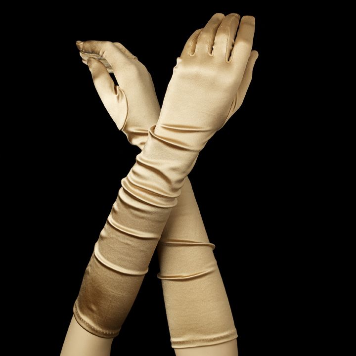 divad1969's tweet photo. New items added weekly to my bridal site @ https://t.co/XKoyMH2zCX
#bridal #bridalaccessory #mensfashion #bridaljewellery #bridalheadpiece #headpiece #tiesets #bowtie #gloves https://t.co/WVkIy2Dv2i