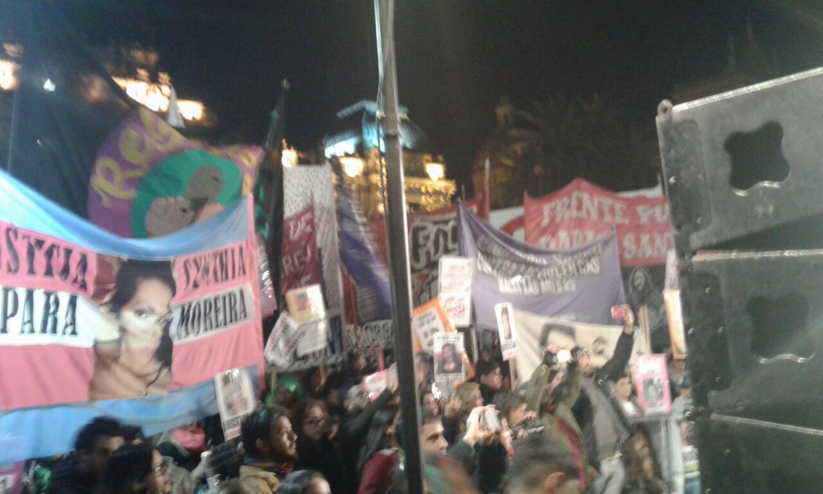 CasaMujeresTuc's tweet photo. Para decir basta de #acoso en la calle, en el trabajo, en las universidades. Basta de #abusoSexual, basta de #matarnos. Basta de #violencia. #NiunaMenos #VivasNosQueremos https://t.co/IvceZTYuns