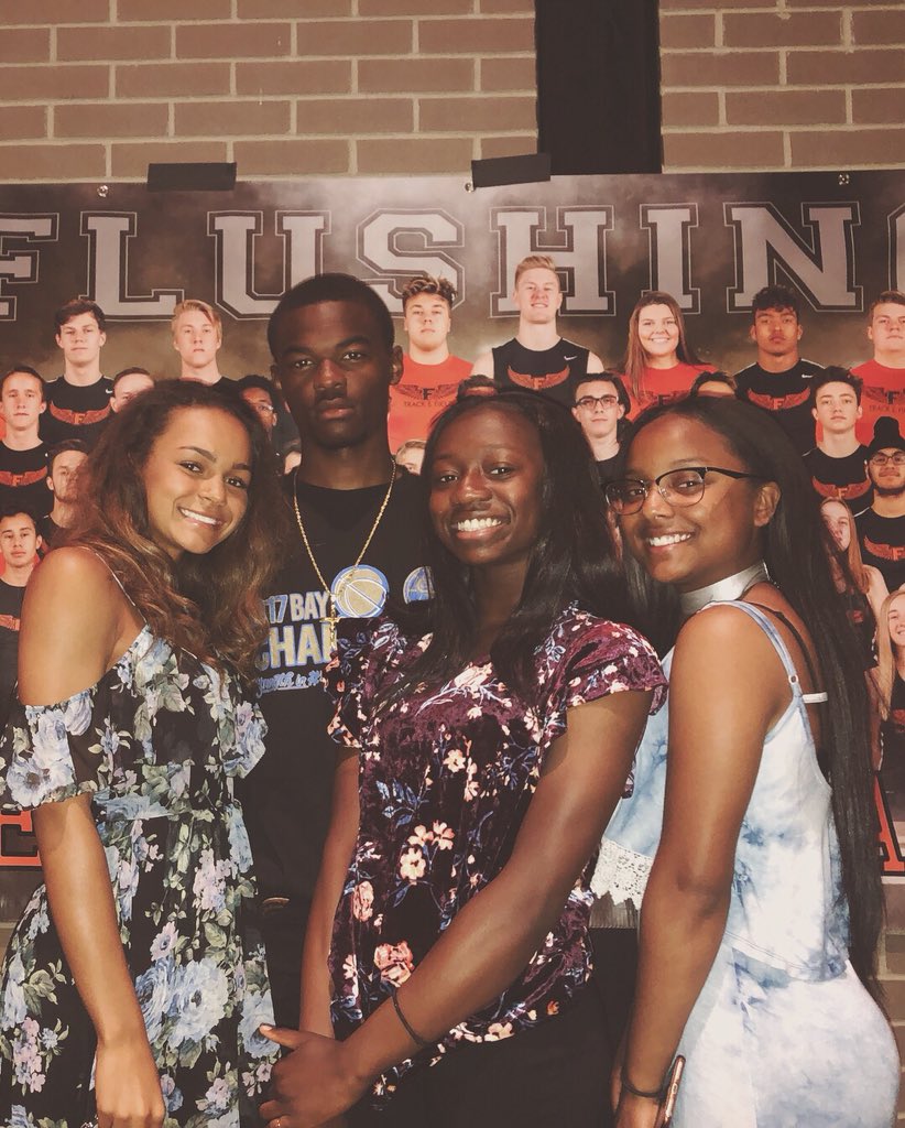 AdriMayville's tweet photo. #TrackNation #track2018 #Awrap https://t.co/cZKsb6tURY