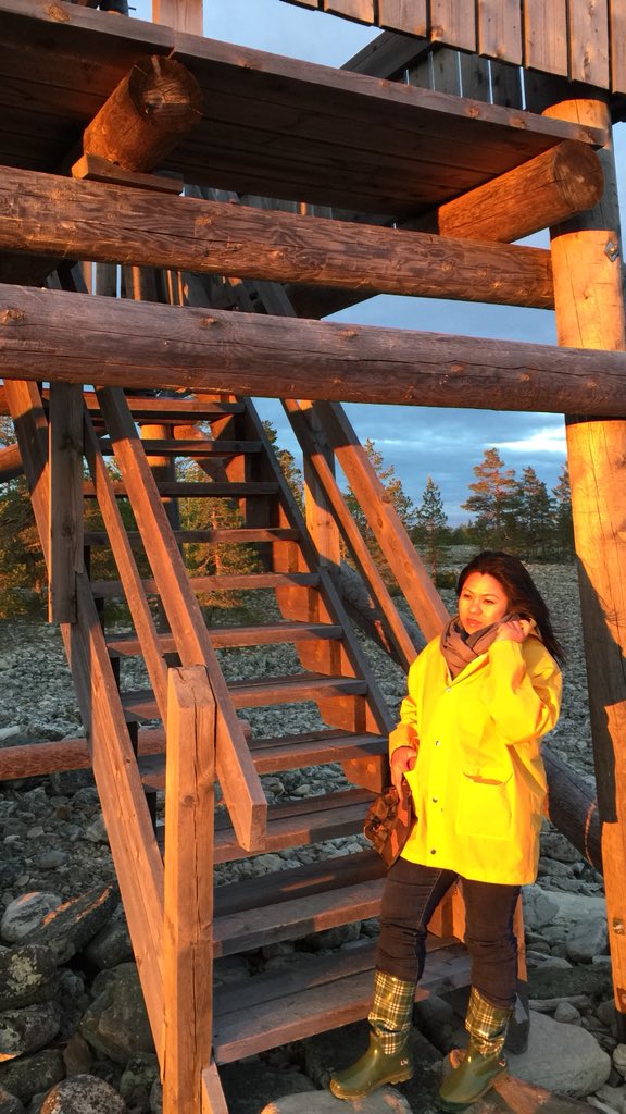 mshelsinki's tweet photo. The Midnight Sun ☀️ in Wild Lapland is breathtaking; almost feels like Heaven 💞 #kätkävaara #tervola #nature #luonto #Lapland #Finland #Finnish #Fell #eventprofs #safari #sunbeetours https://t.co/BbXEinVWGN