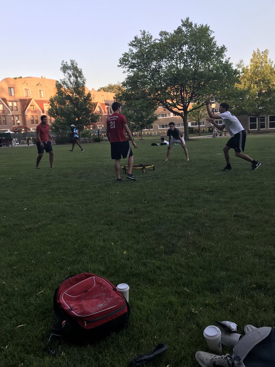 NRoundnet's tweet image. It may be finals week but there always time for Roundnet in the lawn! @Spikeball #JoinTheMovement