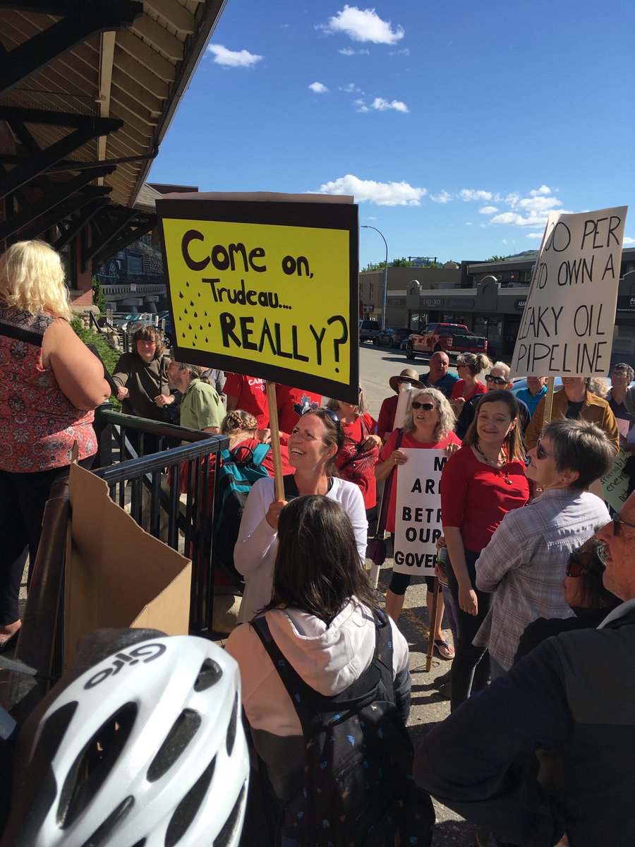 Vernon snap action protest #stopKM #StoptheKMbuyout #nopipeline #notarsands #climateaction #bcpoli #renewables #BCNDP #BCGreens