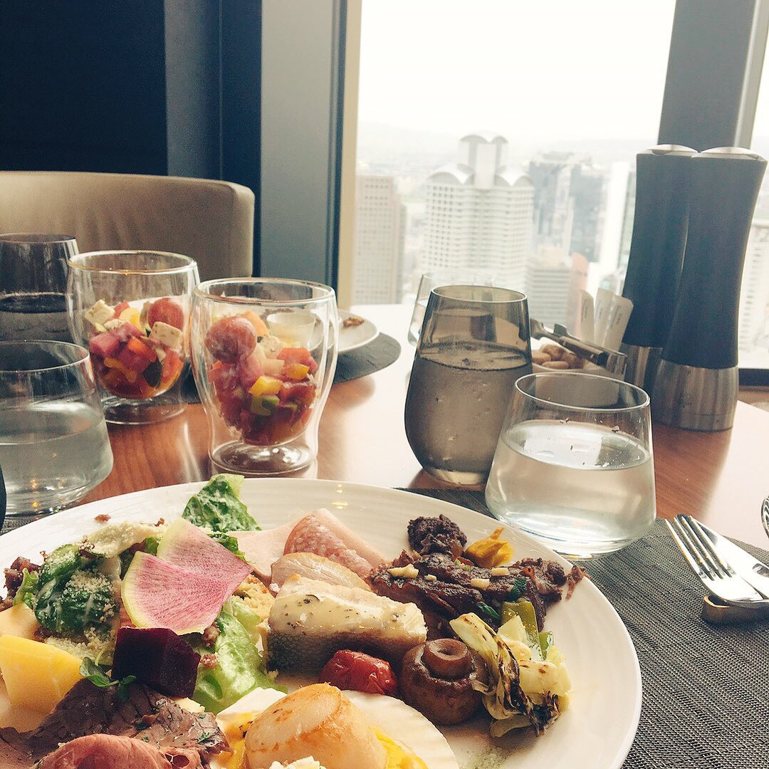 riiiiikoko's tweet photo. 朝ごはん❤️
コンラッドSTAY楽しい😜

前までは
憧れのホテルだったからね〜

今となって生活変えられたの
皆んなにも実感してほしすぎ☝️ https://t.co/sWB6YqanX9