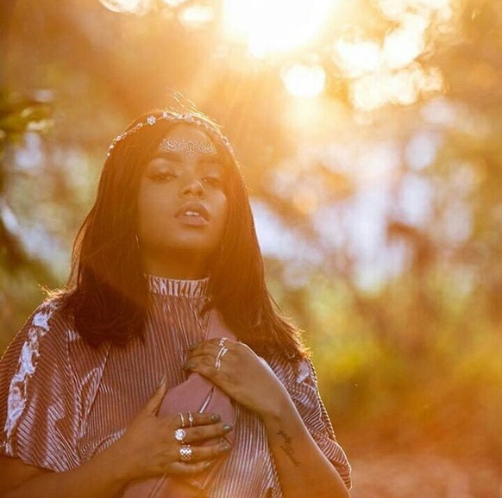 dj_kayswagger's tweet photo. Got super busy on Sat i cdnt even get to watch @shekhinahd scoopin 3 SAMA awards ...Congratulations hun well deserved ..."suited for the Samas yeaπ"
#samas24
#Rosegold https://t.co/XaXUIrlgSt