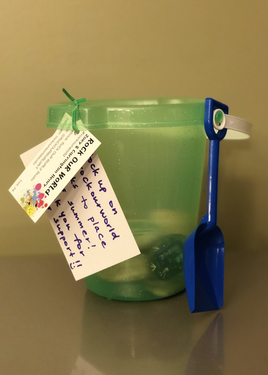 RoCkOuRWoRLdArT's tweet photo. Trimmer teachers, listen up!  These #rockourworld rocks are just for you!  Be sure to grab some to place when you travel this summer! ☺️🙏🏼💜@Onejollyday @AlbertsonsClass @MsJLSloan @coachflowers1 @MsIrwin_WY https://t.co/hLc4NNHk6Y