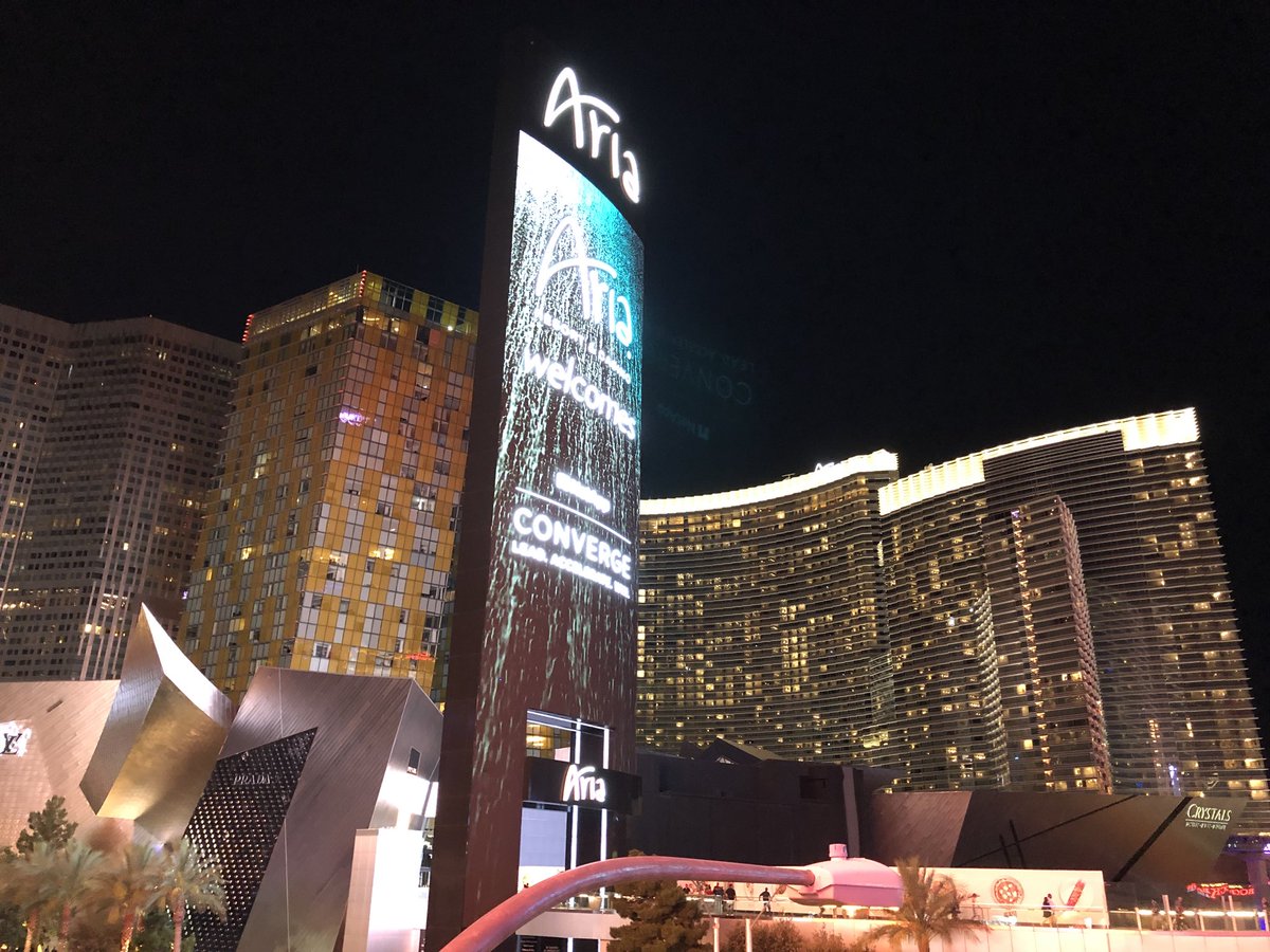 MikeWaltersWork's tweet image. It begins!  #NetAppConverge