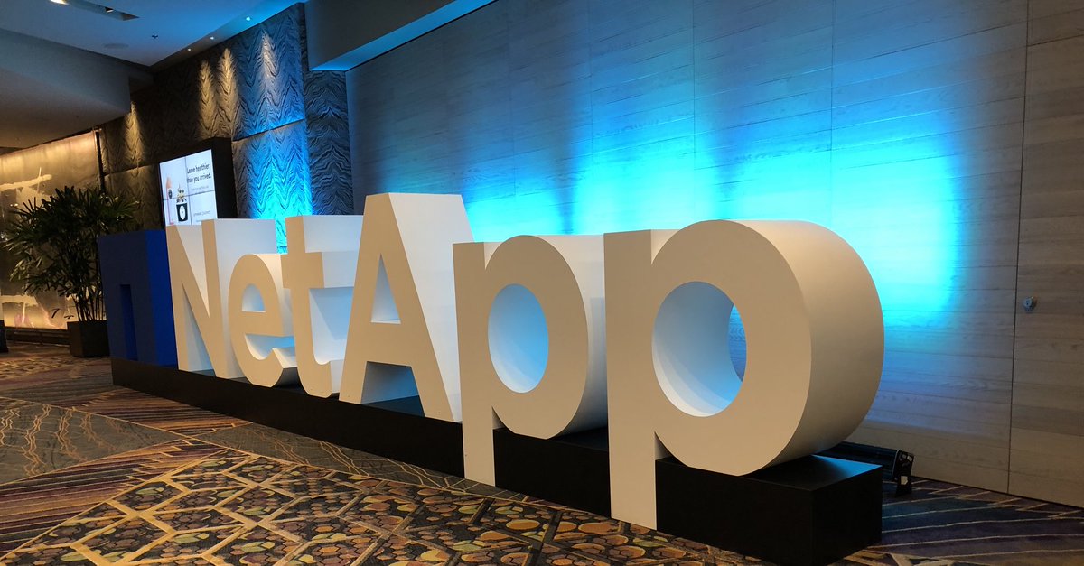 MikeWaltersWork's tweet image. It begins!  #NetAppConverge