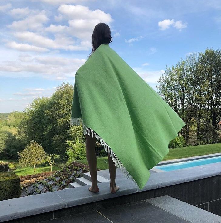 Lanotta_BE's tweet photo. Not sure about the caption for this one... Ready for take off? Hello week? Have a go... we’d love to receive your creative input :)

#weekendmood #cityescape #gogreen #lovewool #throwblanket #campaignforwool #thoughtfulliving #lanotta https://t.co/5IyiJyswbH