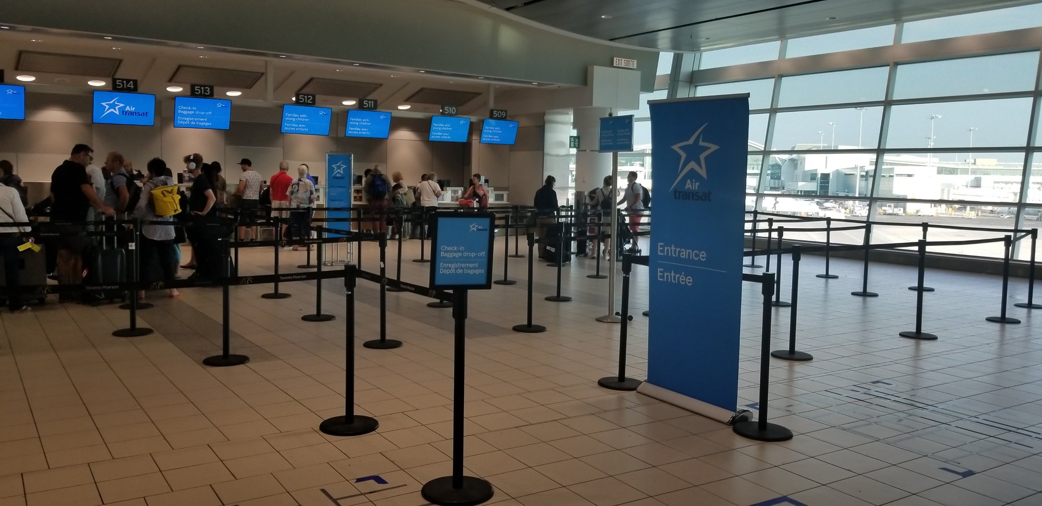air transat checked baggage