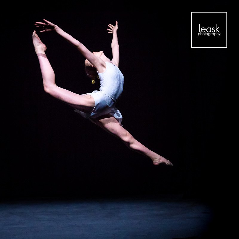 LeaskPhoto's tweet photo. Who needs studio lighting when you can do this in simple stage light?! - a #live #performance #dancephotography shot from yesterday's @csbs_dancer #dancedisplay - Showstoppers! https://t.co/JcR0u3qS8I