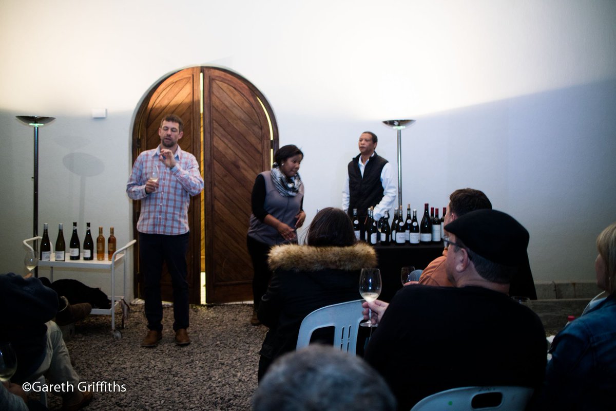 .<a href="/WackyWine/">Wacky Wine Fans</a> cellar tasting <a href="/DeWetshofWines/">De Wetshof Wines</a> #WackyWine #tastethelifestyle wet weather but fine wines.