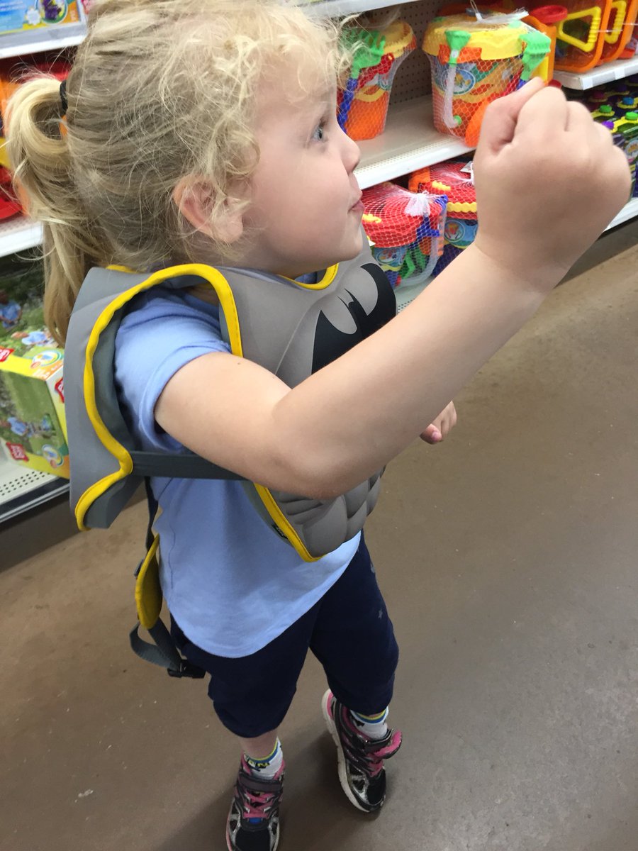 JamieLindon's tweet photo. If we get Harleigh Quinn a life jacket, THIS is what I will be demanding haha 🃏
#thejoker #mrj #clownkingofchaos #harleighquinn #daddyslilmonster #daddyslilclown #batman #lifejacket #canada #canadian #nerd #nerdfamily #jamieisthebest #jamiesnumber1 #jamielindon #🃏 https://t.co/cmXXX9M4iA