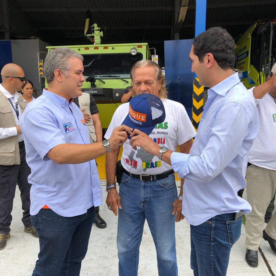 JuanUbarnes's tweet photo. Mi amigo @davidbarguil, en gira por el Amazonas en apoyo @IvanDuque @CeDemocratico. #Capax https://t.co/vJSQaj0Pql