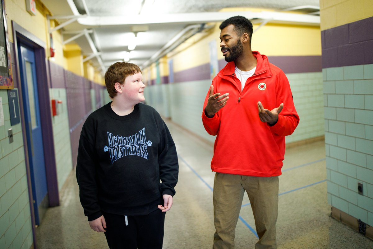 CityYearBoston's tweet photo. Thank you @MA_NonprofitNet and @CitizensBank for shining a light on nonprofits in Massachusetts and their immense value leading up to #NPAD2018. For more on how we're #MAkingadifference, check out our Impact Report!  https://t.co/RFaDEpDGI1 https://t.co/LtITmNi8aX