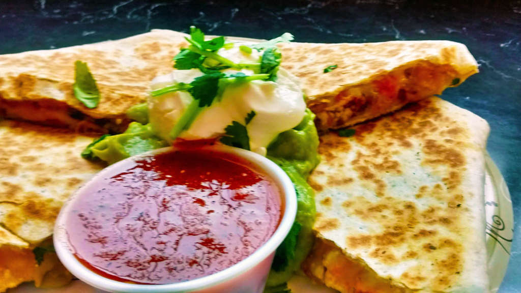 $2 Off Our King Quesadilla! - mailchi.mp/76a90b1d33b4/2…