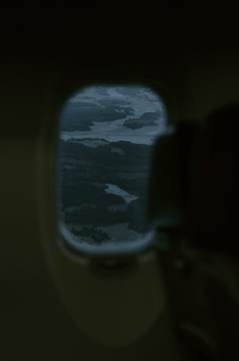 OKTO_LEE's tweet photo. 스웨덴, 노르웨이 여행 사진 타래. 
01 . Flight https://t.co/viBAhCJzp8
