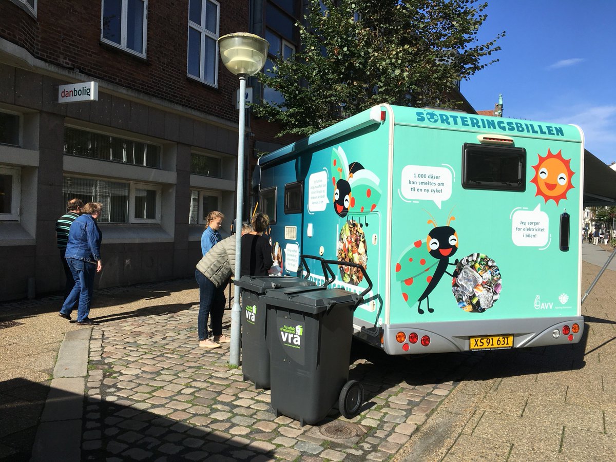 Sustainia's tweet image. #Education is crucial to accelerate #ClimateAction. The Sorting Beetle inspires and educates @HjorringKommune’s children and adults on how to convert waste and garbage into new resources, just like wild beetles! 🐞 bit.ly/2HiV5ni

#Klima100 #GCAS2018 #StepUp2018 #ESD