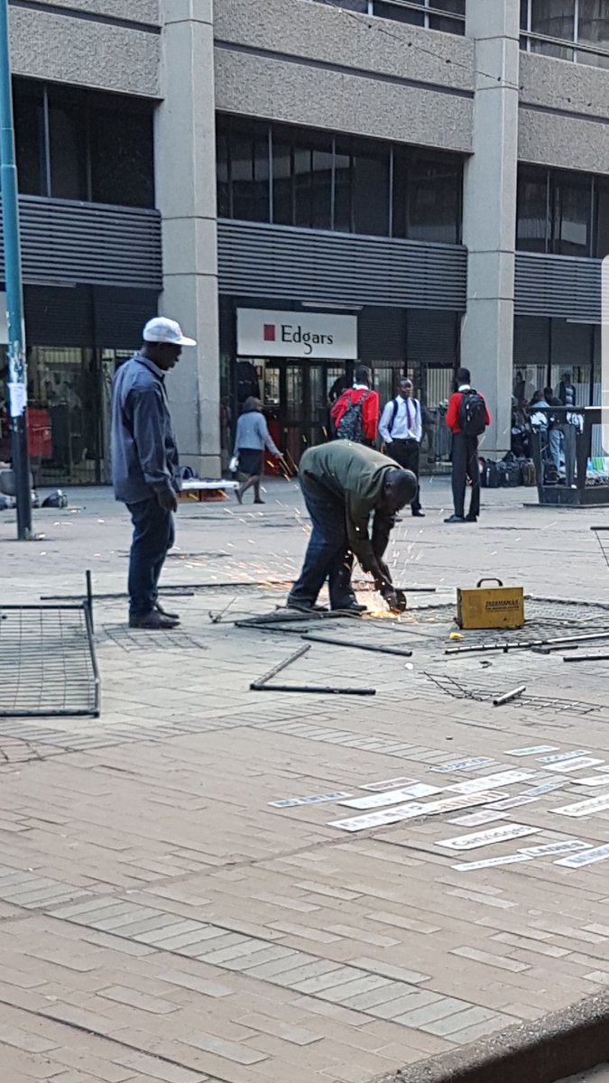 Gibbo14918178's tweet photo. Harare first street open for bussiness.@matigary @nyashaneta @garweh2011 @RMajongwe @findingrealjoy @williamzambezi @masiemsoko @famatiz @KristenMuwani @Glendah1992 https://t.co/tEtOgPCuRe