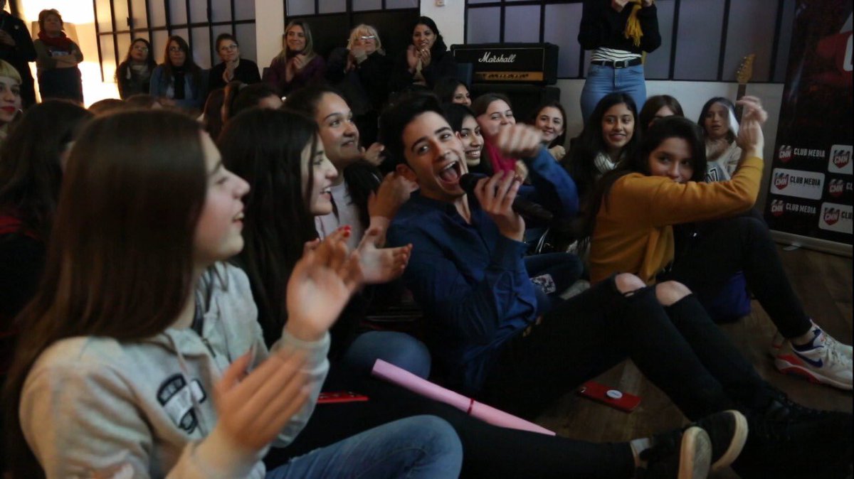 ClubMediaNet's tweet photo. Te mostramos un poco de lo que pasó en el Fans Event de @kevsho9 donde presentó el backstage de su ROAST 🙌🏻🎵
¿Estuviste ahí o lo viste por live en nuestra cuenta de Instagram?
.
.
.
.
Ph: @mylproductora #fansevent #network https://t.co/tb9vOJfOkB
