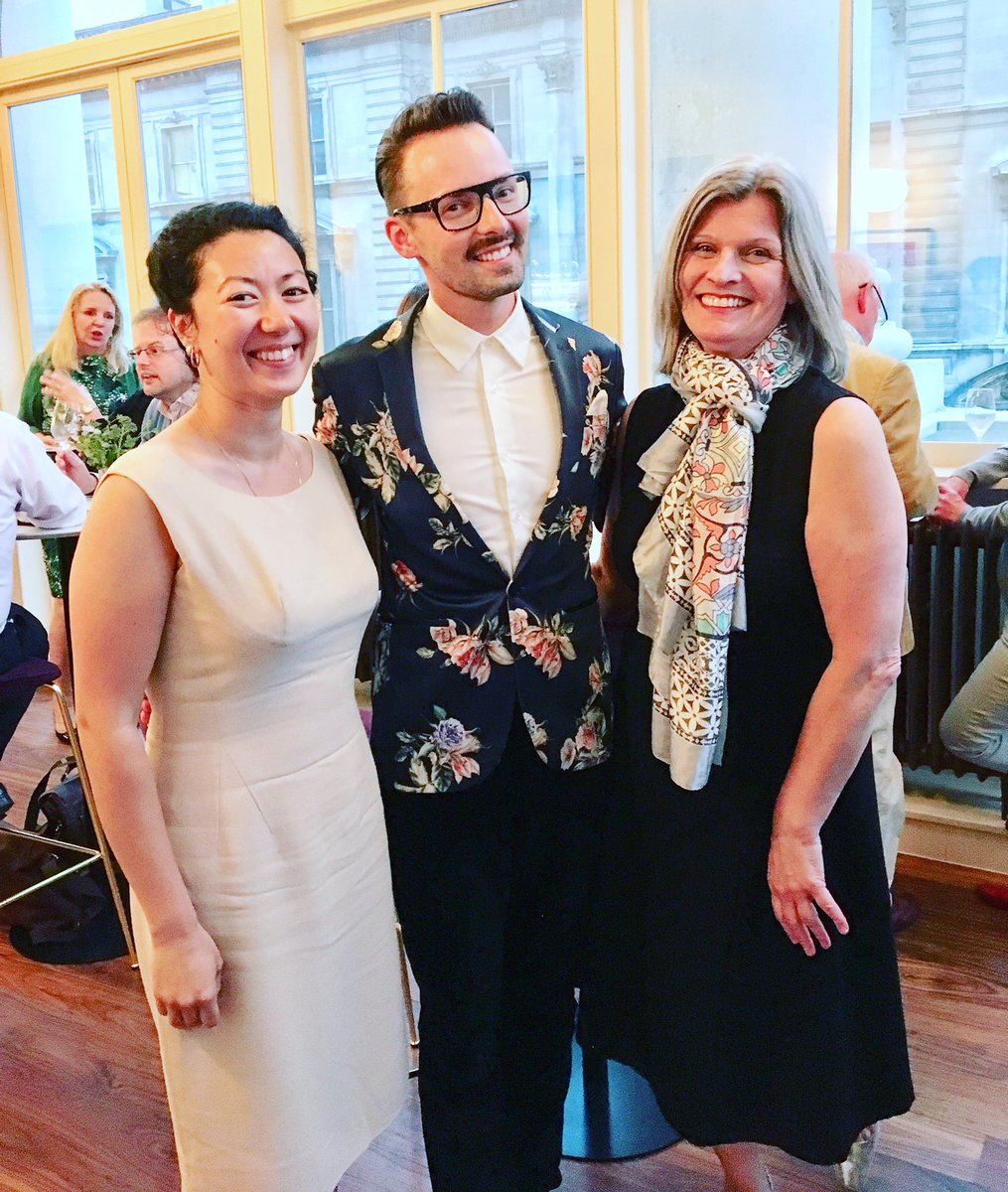 MarcinCoco's tweet photo. Opera night with my two favourite #opera companions: Viv 👱🏻♀️& Latana 👩🏻@royaloperahouse watching #JoyceDiDonato 👸🏼and Tony Pappano in concert #operaselfie #roh #operafan #operalover https://t.co/dFnpkdNPRN