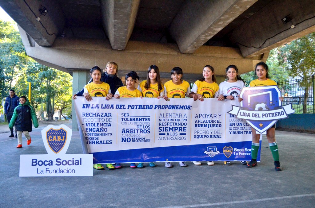 BocaFundacion's tweet photo. #LigaDelPotrero🚺⚽| Todos los sábados en el Polideportivo Don Pepe se disputa un nueva fecha. En todas, nos proponemos lo mismo👉https://t.co/g5FqYluZ6H https://t.co/FkmO7YDKtm
