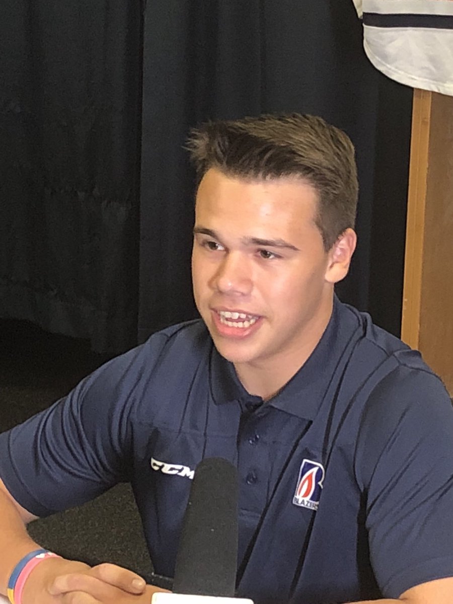 blazerhockey's tweet photo. The Blazers have signed 5th overall pick and local product Logan Stankoven! https://t.co/Mze3au2Tou #Kamloops https://t.co/seQ44Angrq