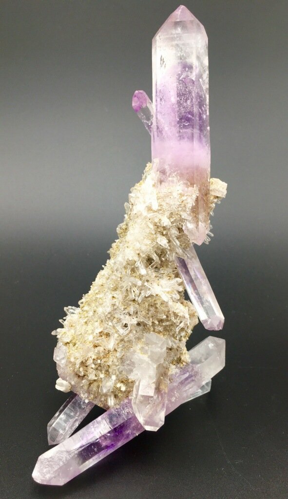 sinister_simon's tweet image. My newest crystal.  Brandberg amethyst #Crystal  #brandberg #LOVE