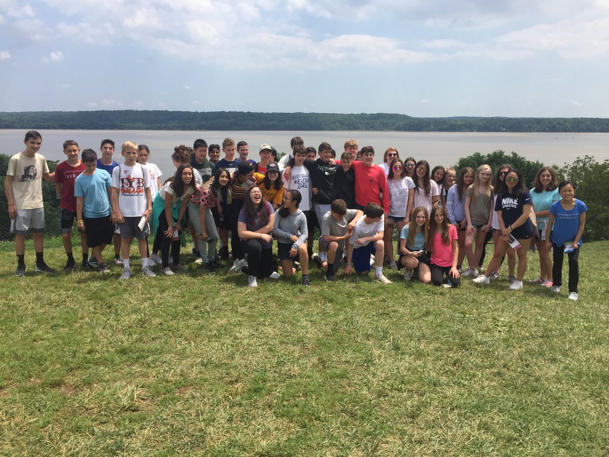 mrssottiriou's tweet photo. Hola from Mt Vernon @KKnyfd @ktraf1 https://t.co/PZCJ0Ei0oo