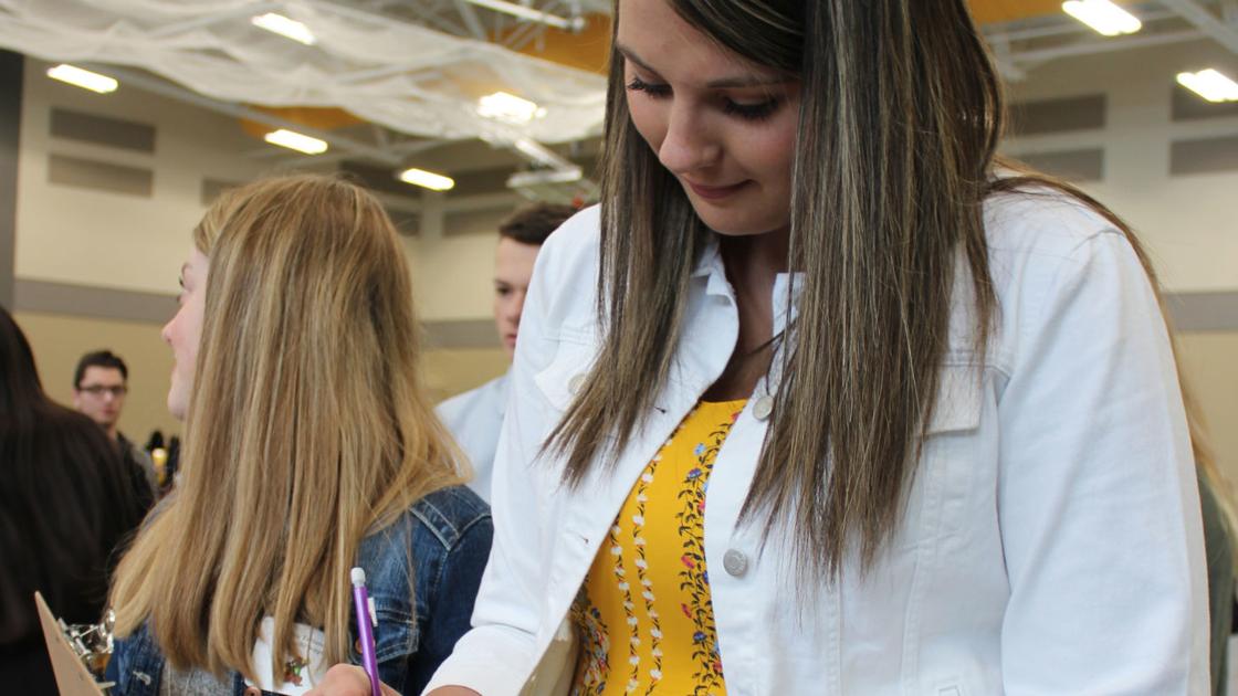BDCitizen's tweet photo. Beaver Dam High School nationally recognized for fourth year https://t.co/sguQJu15SA https://t.co/E0Es29OqGR