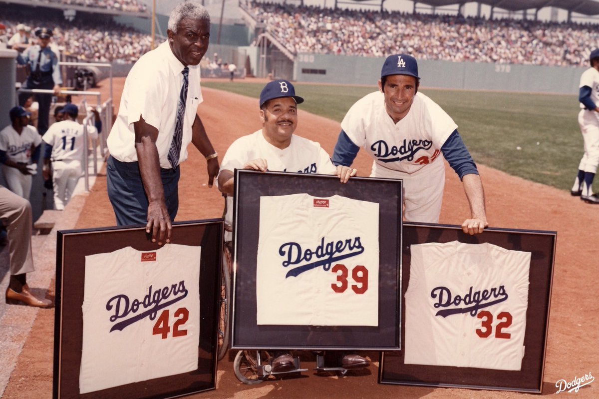 los angeles dodgers retired numbers