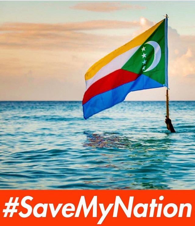 malek_officiel's tweet photo. #SaveMyNation #Comores la liberté du peuple est en train de se faire bafouer et se réduire petit à petit. La démocratie se réduit petit à petit. La dictature s’installe petit à petit. Lève-toi enfant de sang comorien, de prêt ou de loin, et bats-toi pr la liberté du pays. https://t.co/oklqfQXh6P