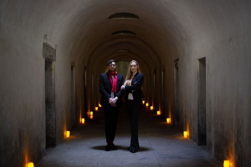 cantantiproject's tweet image. This opera takes place in a cemetery but opera is definitely alive. Thank you Lauren Johnson of #GirlInGothamCity &amp;amp; hedonistshedonist.com for writing about opera in NYC! buff.ly/2sE0PD6 #thisisopera @hertzbergfarben @rbschlather @SamanthaHankey @AndrewOusley