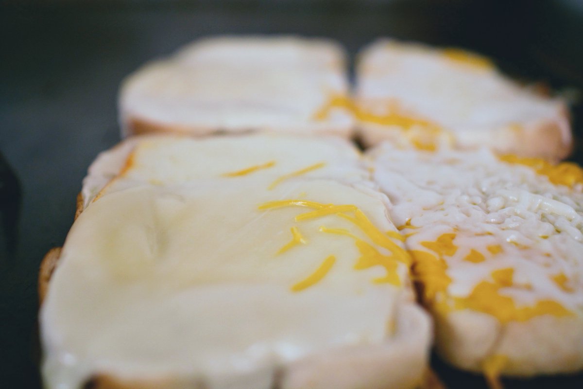 Cravingsbistro's tweet photo. Guys it's National Cheese Day! How could you not celebrate with the absolute cheesiest place around?? #nationalcheeseday #cheesiest https://t.co/97skCzMZtA