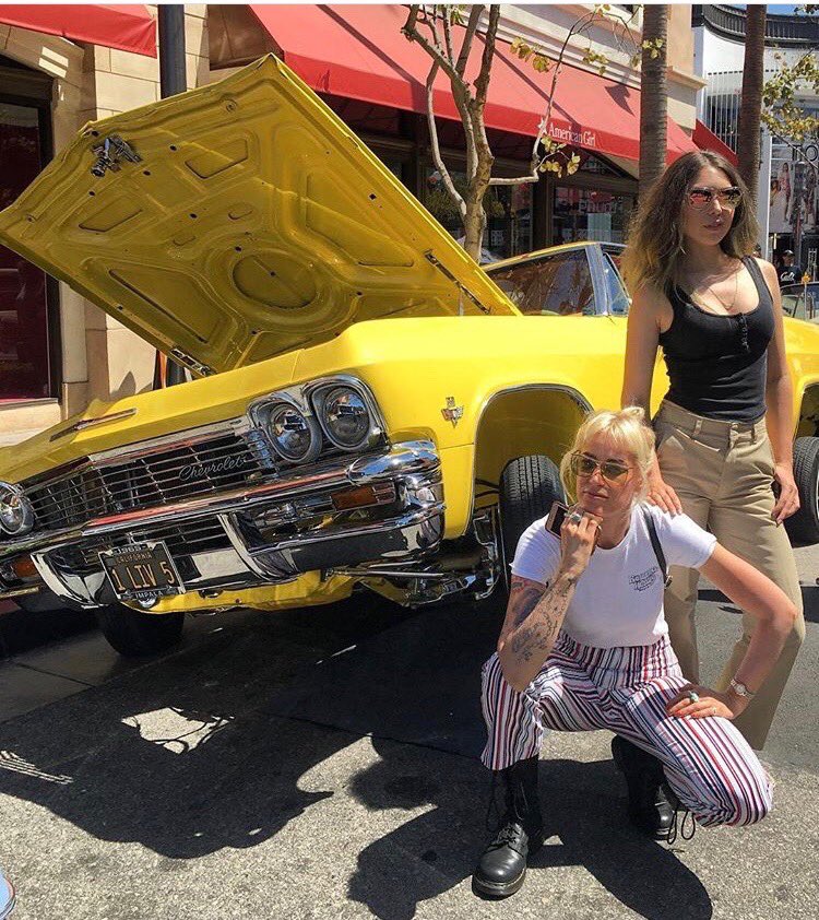 FarmersMarketLA's tweet photo. #MondayMarketMemory Did you almost make it to The 24th Annual #GilmoreHeritageAutoShow last Saturday? IG: ‘Almostdenise’ sure did! #TheOriginalFarmersMarket https://t.co/nlU4axqesf