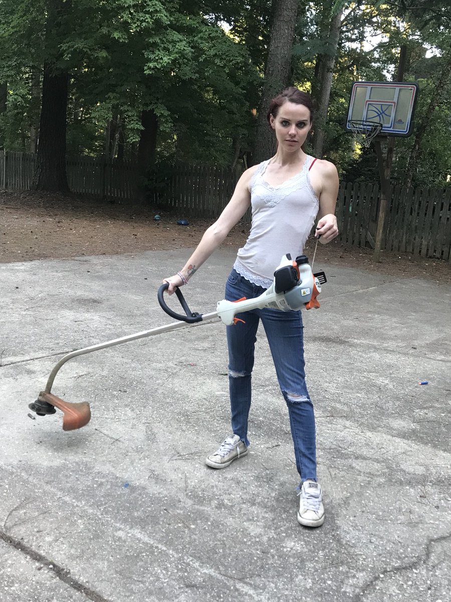 kodyevans21's tweet photo. Who thinks this tool should be used in the next pull start video?? #pullstartfetish #pullstart https://t.co/d1Vdf3HEV5