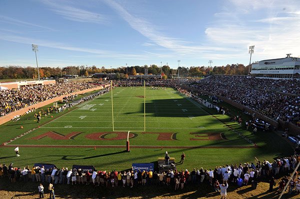 JaredKreimer's tweet photo. Thankful to have received an offer from Elon University!!! https://t.co/YY5INfJl24